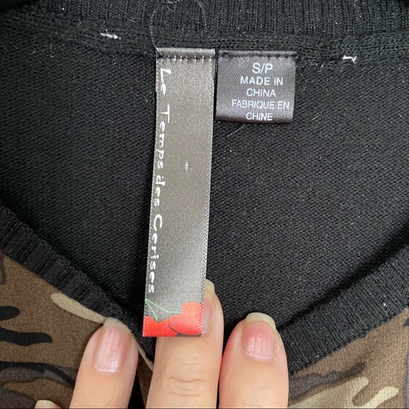 CAMO BUTTON DOWN SWEATER BY LE TEMPS DES CERISES - Picture 5 of 9